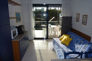 Appartement, 1 chambre | Coin séjour