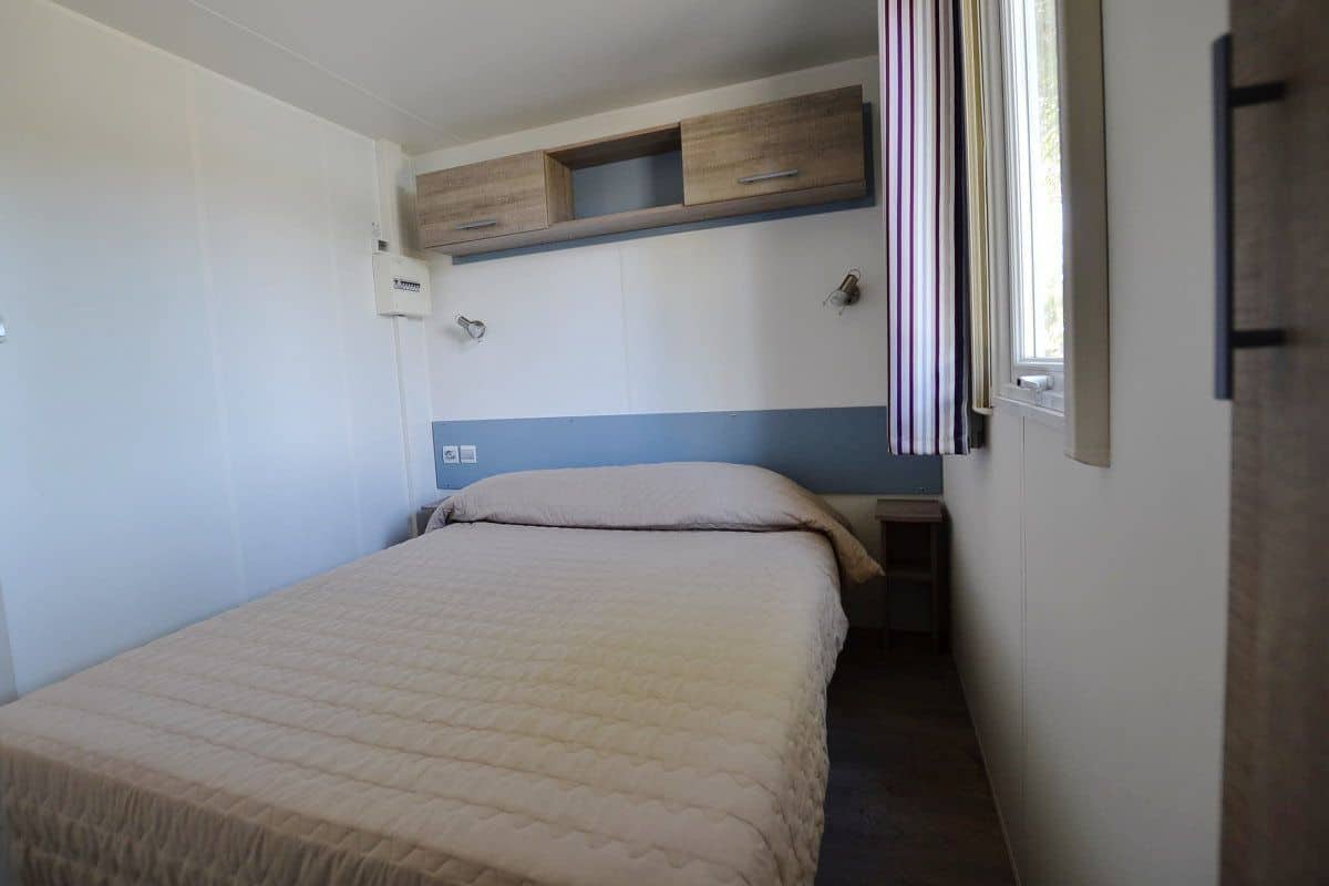 2 Schlafzimmer, Bügeleisen/Bügelbrett, Babybetten