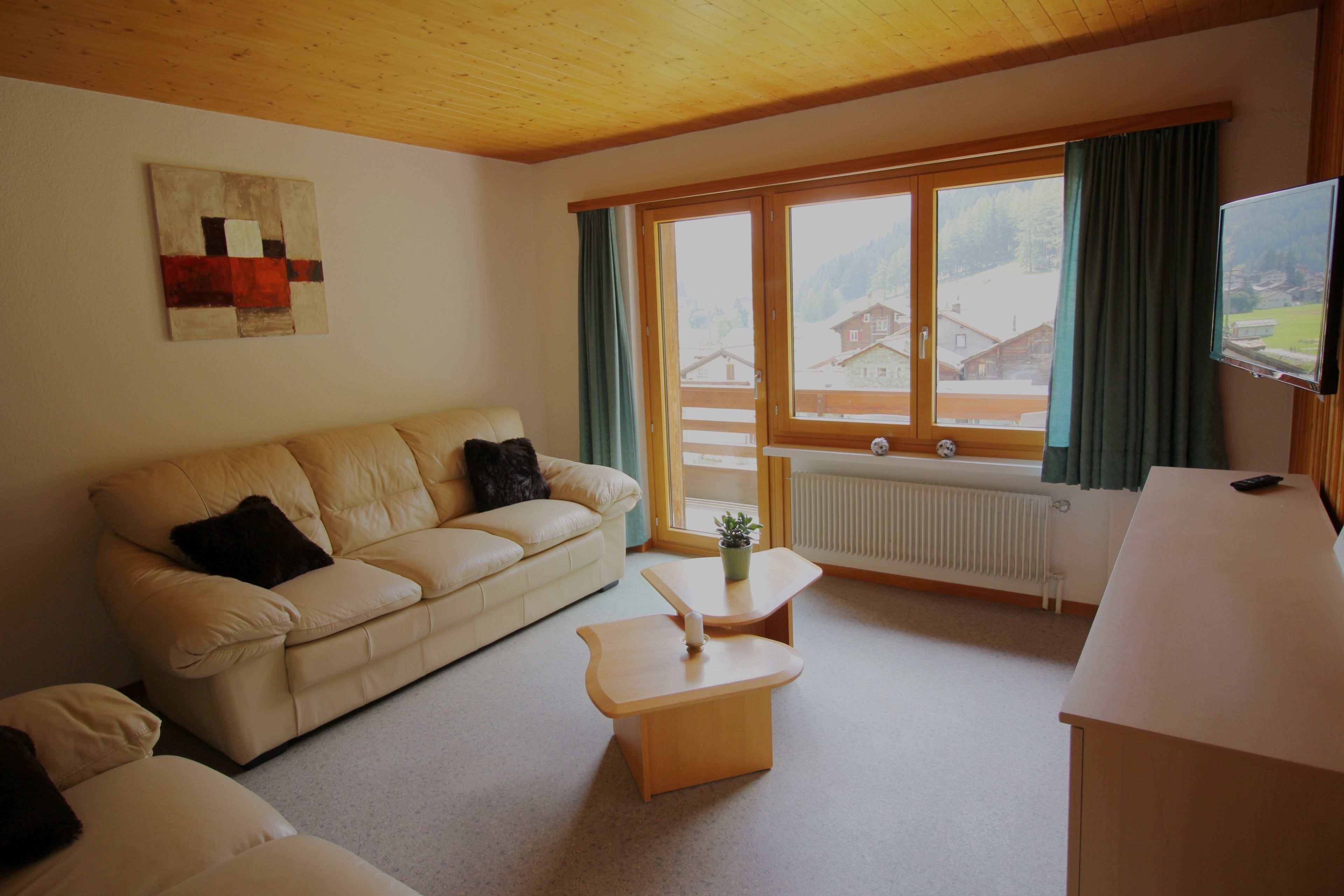 Apartment, 3 Bedrooms, Balcony, Resort View | Living room | Flat-screen TV