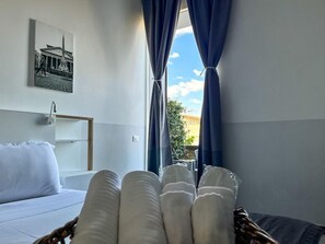 Double Room, Balcony | Minibar, in-room safe, desk, iron/ironing board - Arch Rome Suites (Rome)