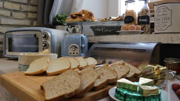 Desayuno buffet (EUR 5 por persona)