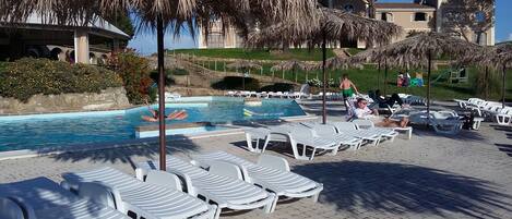 Outdoor pool, sun loungers