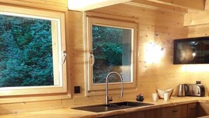 Alpehytte - 4 soveværelser - terrasse - bjergudsigt | Privat køkken