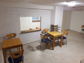 Dining - Haus Baron 4 (Muehlheim am Main)