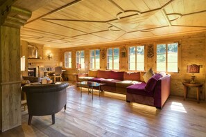 Chalet, 5 Schlafzimmer, Terrasse, Bergblick | Wohnzimmer