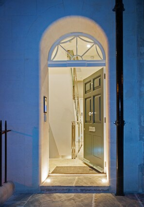 Apartment, Private Bathroom, City View | Exterior - Bath Circle (Bath)