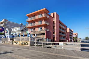 Front of property - Americana Motor Inn (Ocean City)