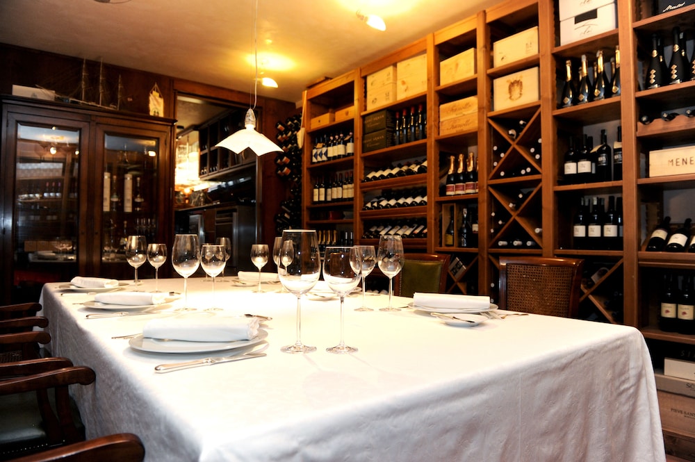 Milan Hotel & Restaraunt & Enoteca by null