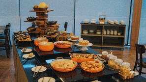 Gratis morgenmadsbuffet hver dag