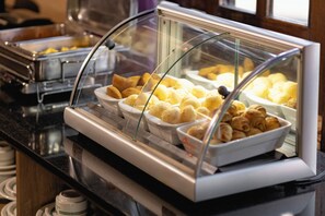 Desayuno buffet incluido todos los días 