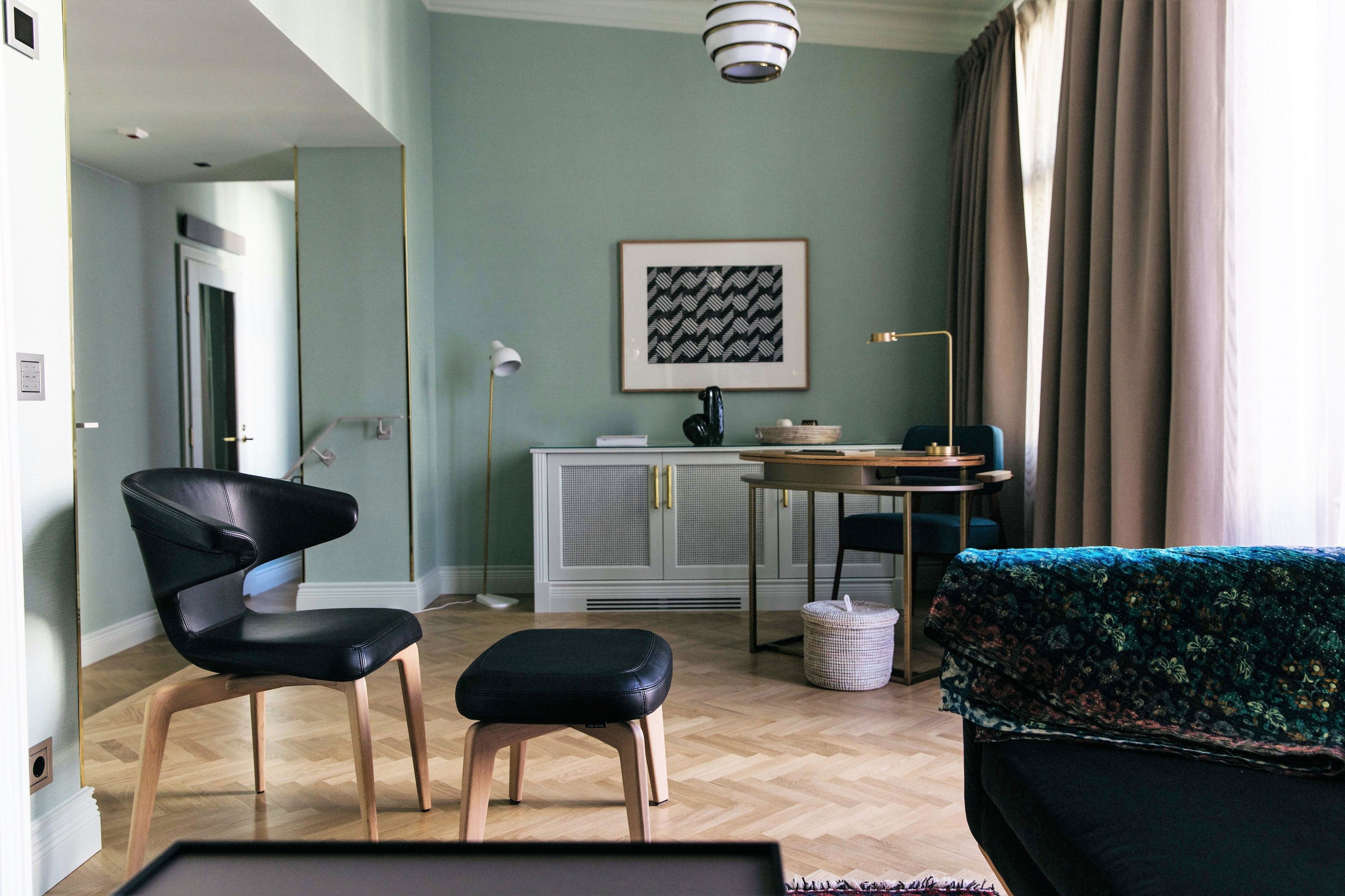 finlandia suite - including spa access | living room | smart tv, pay films