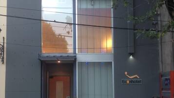 Mặt tiền nơi lưu trú