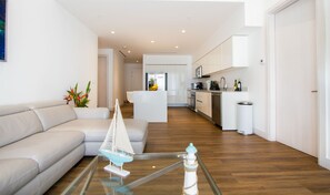 1 多间卧室、埃及棉床单、高档床上用品、羽绒被