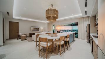 Villa (Panorama) | Private kitchen | Full-sized fridge, microwave, oven, stovetop
