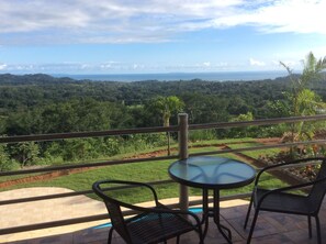 Camera Deluxe, terrazzo, vista oceano | Balcone