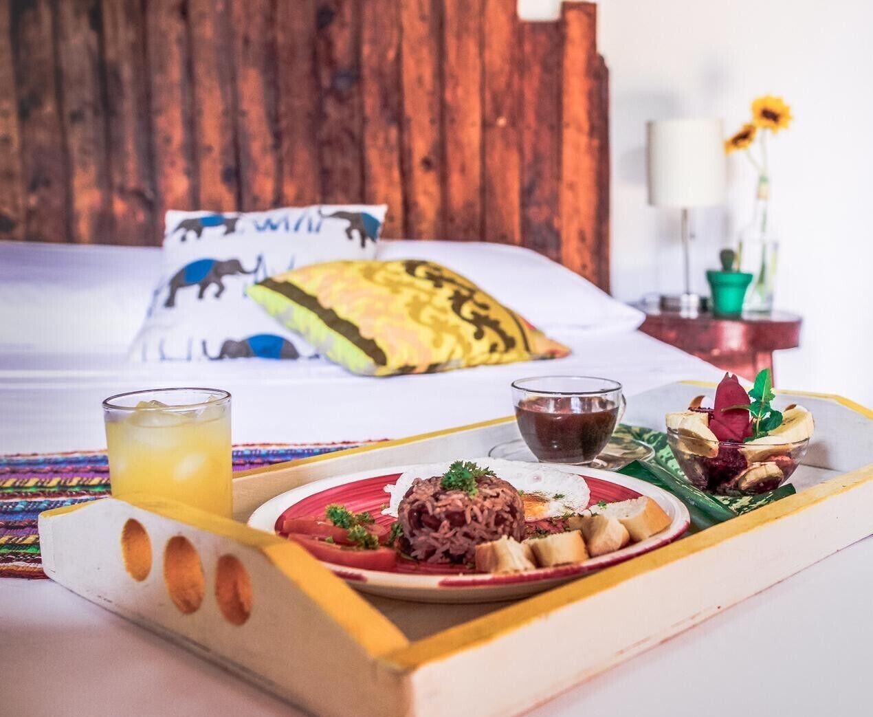 daily local cuisine breakfast (usd 4 per person)