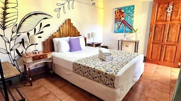 Comfort Double Room, 1 Queen Bed | 1 bedroom, iron/ironing board, free WiFi, bed sheets