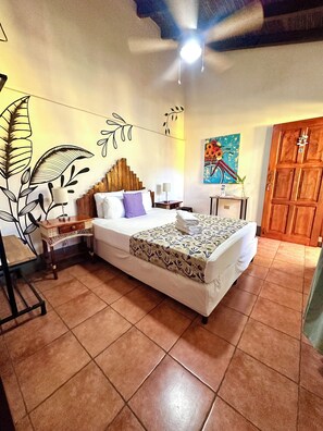 Comfort Double Room, 1 Queen Bed | 1 bedroom, iron/ironing board, free WiFi, bed sheets