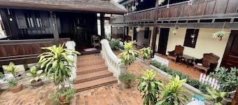 Villa Phathana