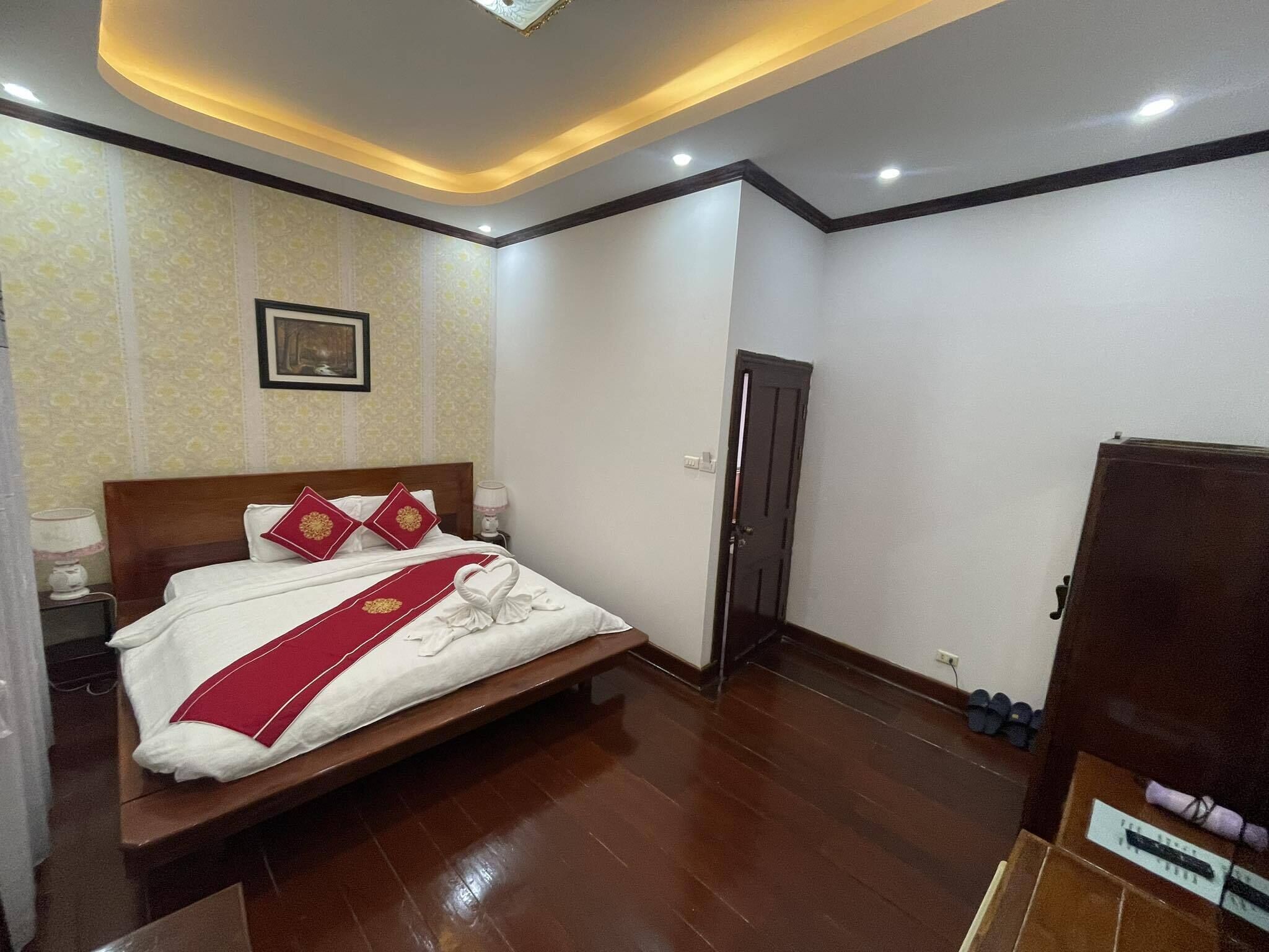 superior double room | minibar, in-room safe, desk, soundproofing