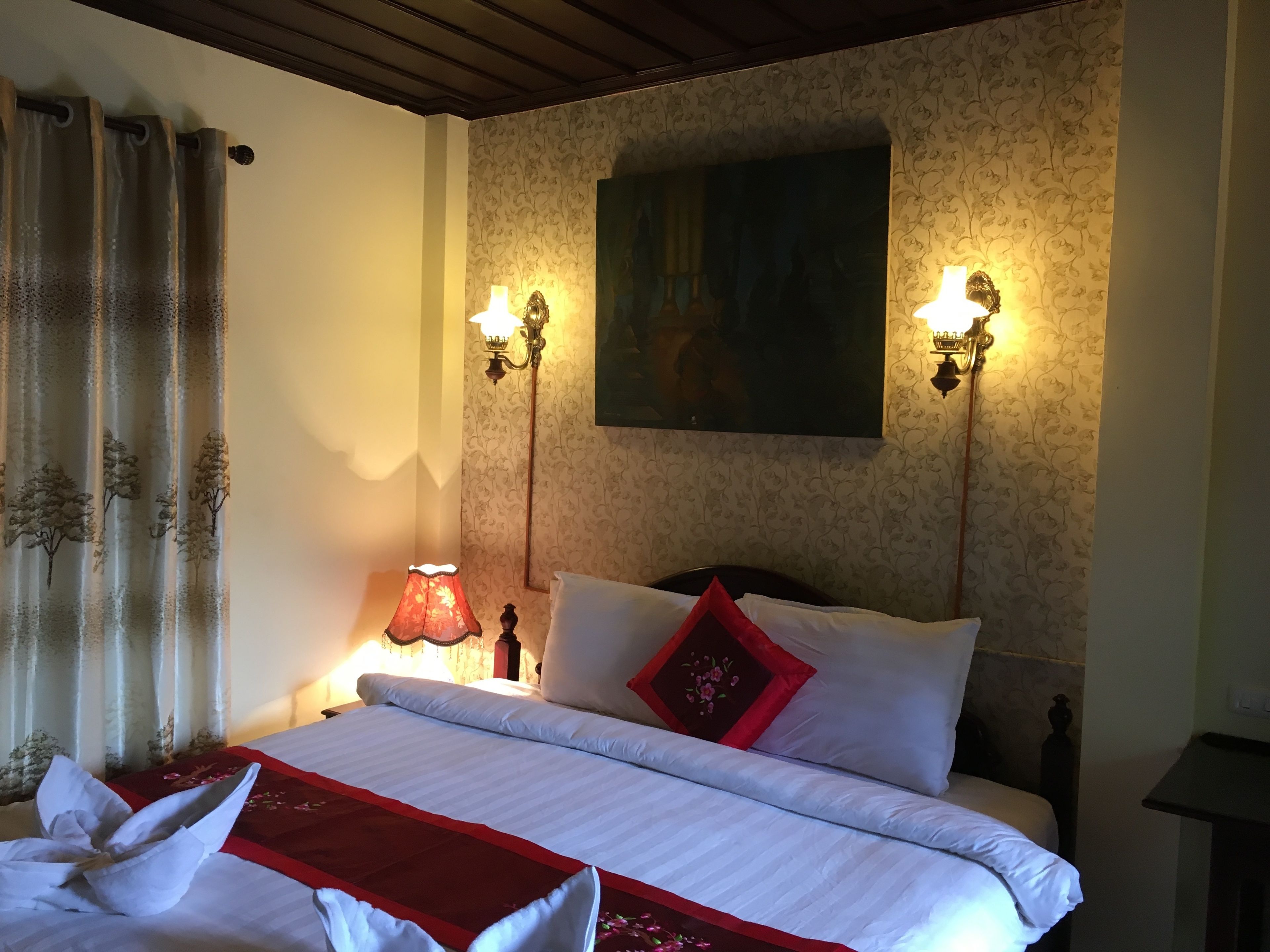 superior double room | minibar, in-room safe, desk, soundproofing