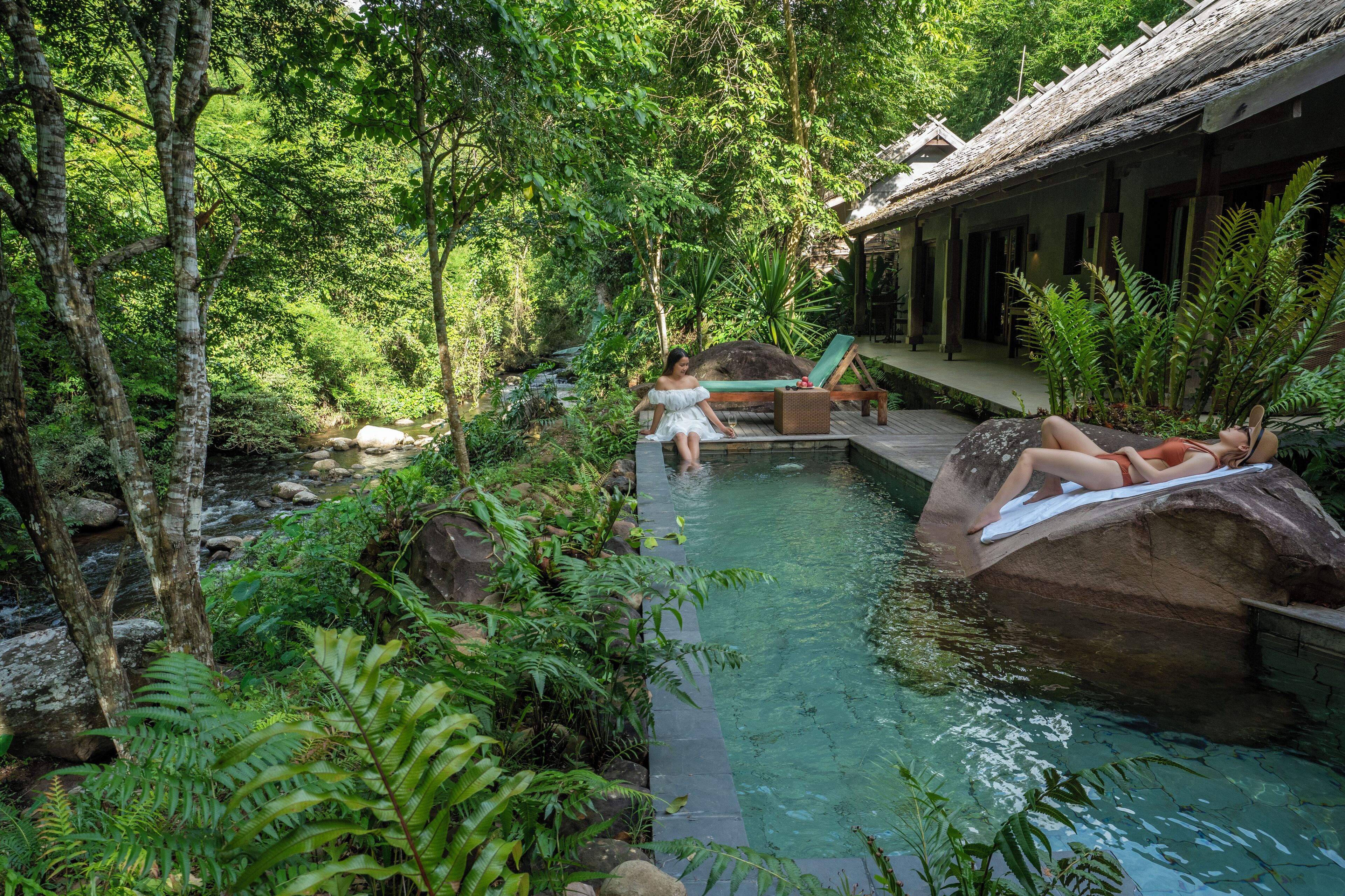 Pool Villa with River View | バルコニーからの眺望