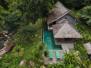 Pool Villa with River View | Vistas desde la habitación