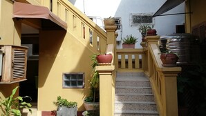 Interior - Thanaboun Guesthouse (Luang Prabang)