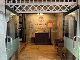 Massagens musculares profundas, massagens tailandesas