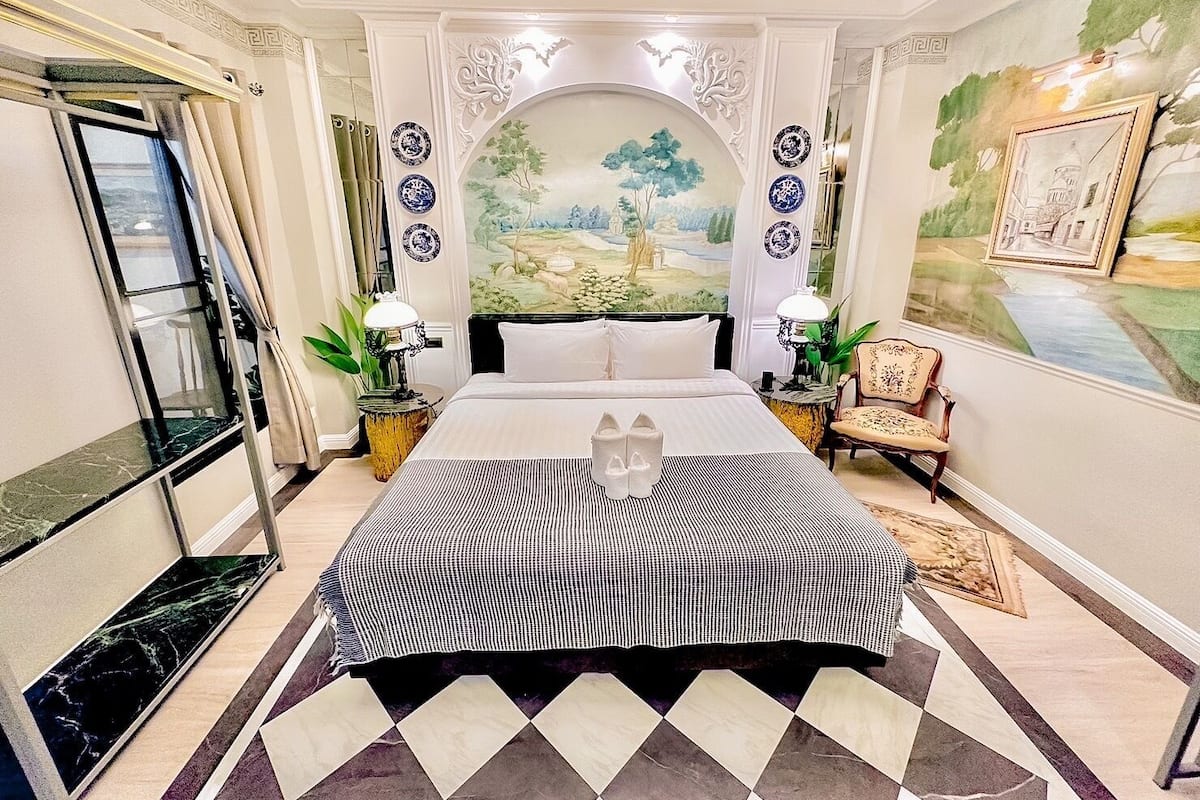 Family Room, 2 Bedrooms