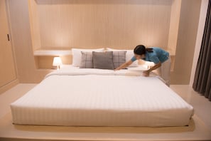 Deluxe-Suite, 1 King-Bett, Nichtraucher, Gartenblick | Hochwertige Bettwaren, Minibar, individuell dekoriert, Schreibtisch