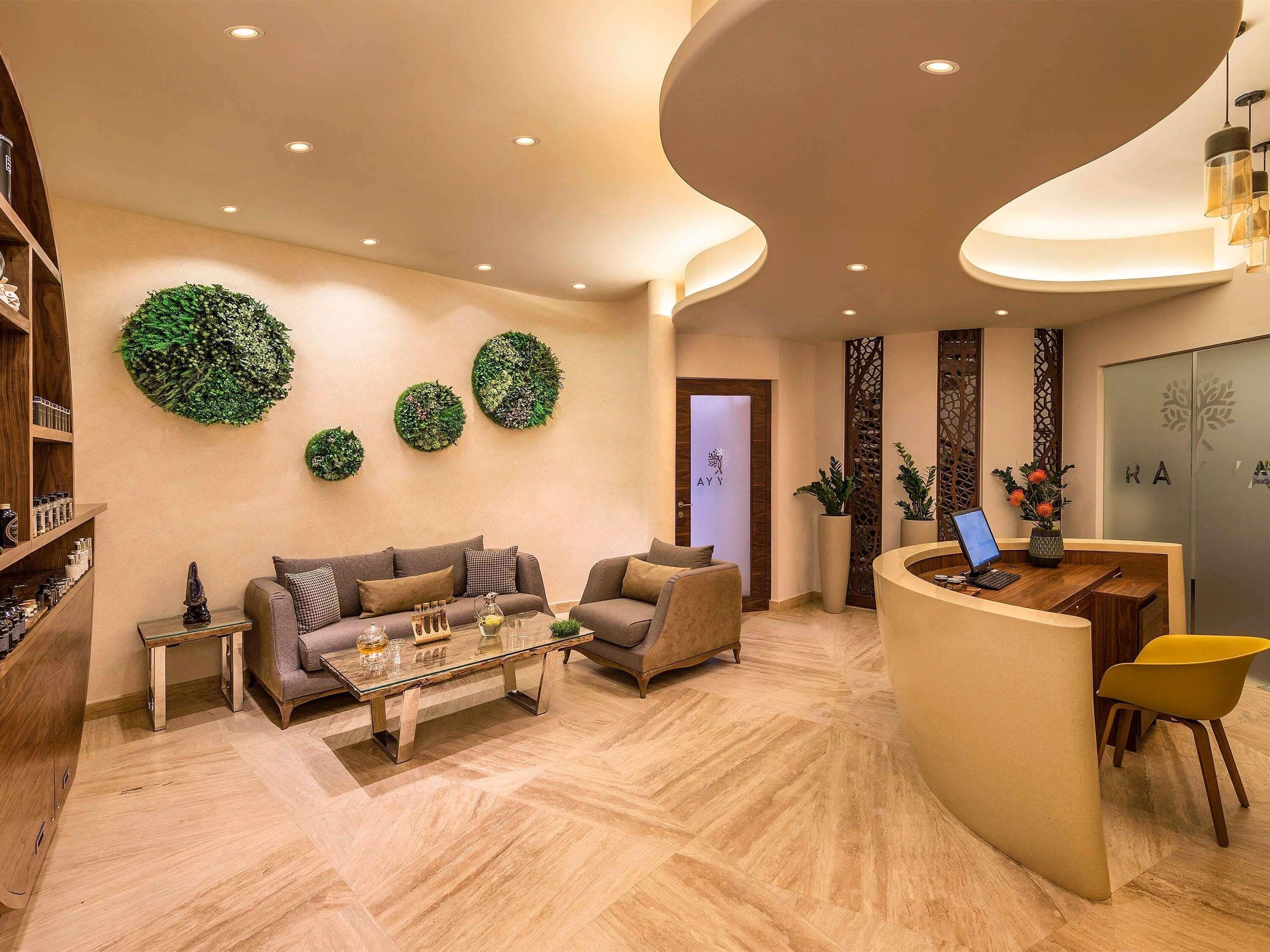 Sauna, hot tub, steam room, Turkish bath/hammam, body treatments