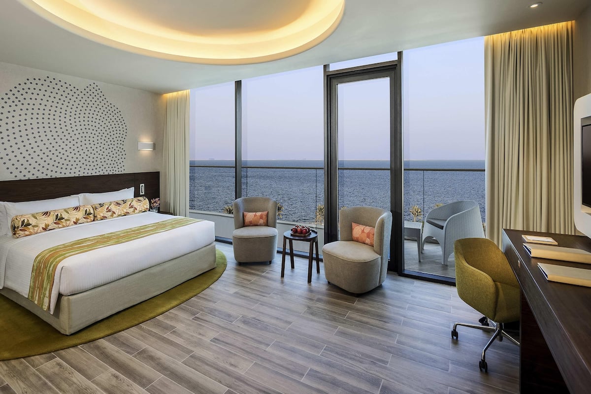 Premium Room with Balcony, Palm Sea View and Club Lounge Access | 1 chambre, draps en coton égyptien, literie de qualité supérieure