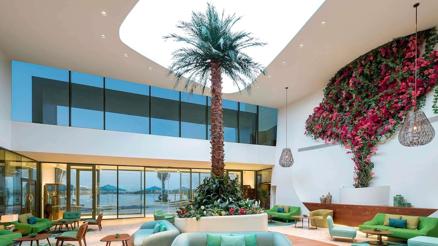 The Retreat Palm Dubai MGallery by Sofitel
