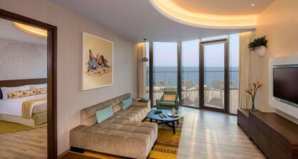The Retreat Palm Dubai MGallery by Sofitel