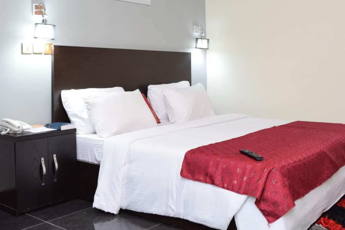 Suite Deluks | Brankas dan didekorasi berbeda-beda