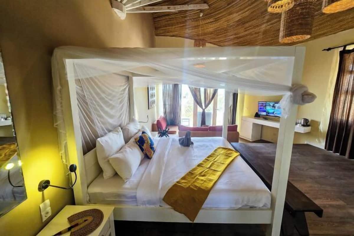 1 bedroom, premium bedding, in-room safe, individually decorated