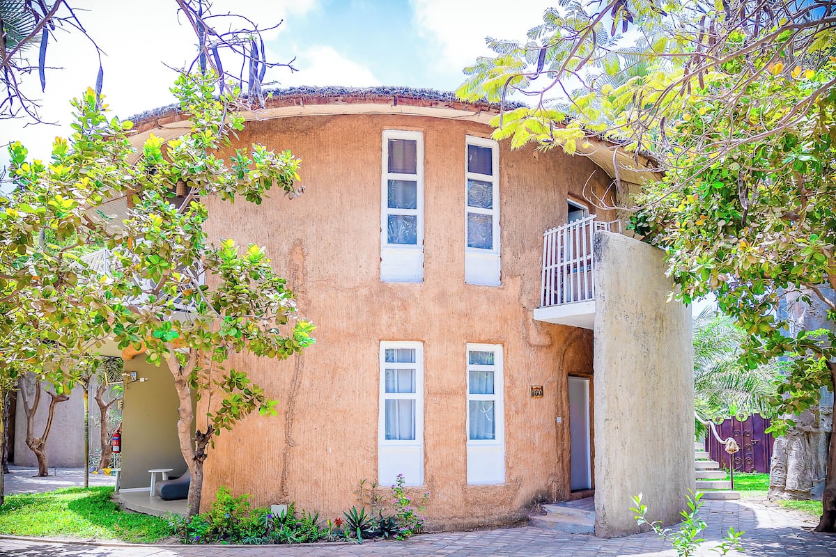Premium Room, Garden View | 1 bedroom, premium bedding, in-room safe, individually decorated