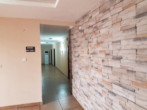 Meeting facility - Emzrel Hotel & Suites (Abuja)