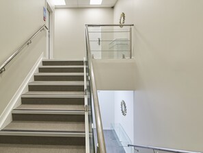 Staircase - Three Palms Lodge (Auckland)