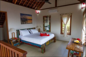 Superior-Bungalow, Meerblick | 1 Schlafzimmer, Minibar, Schreibtisch, Babybetten