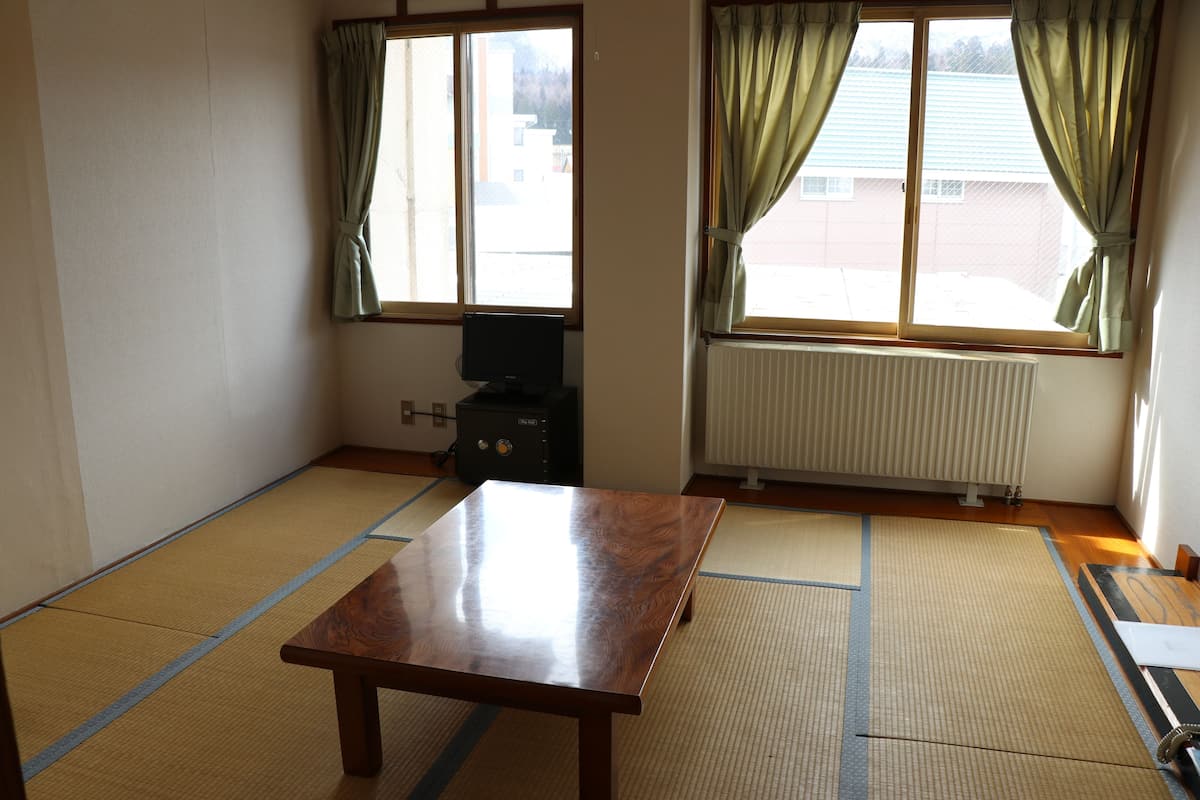 Japanese Style Room | In-room safe, WiFi (free)
