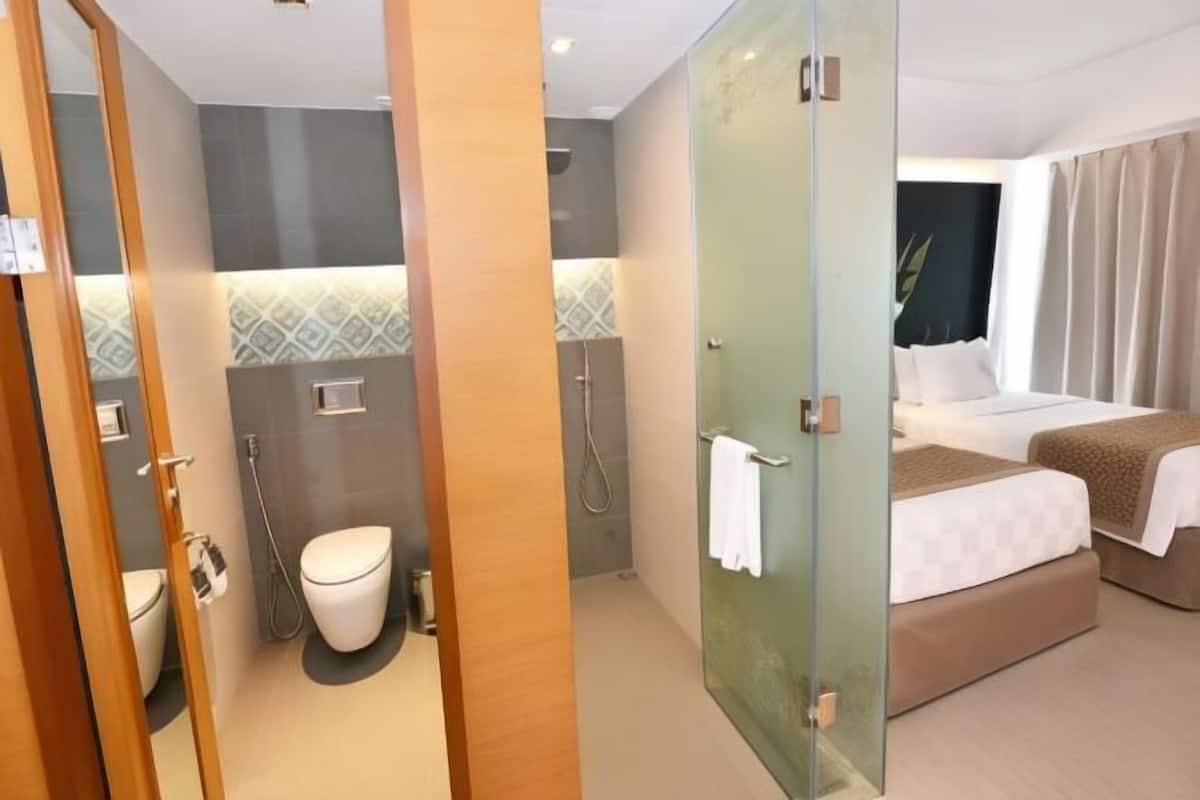 1 slaapkamer, een minibar, een kluis op de kamer, een bureau