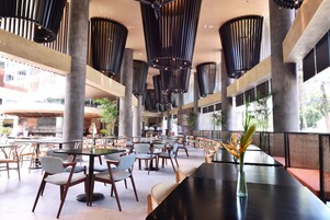 Daily buffet breakfast (PHP 454 per person)