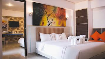 Safe på rommet, ekstrasenger (mot et tillegg) og wi-fi (inkludert)