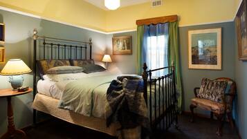 Traditional House, 3 Bedrooms, Garden View, Courtyard Area | 3 bedrooms, iron/ironing board, cribs/infant beds