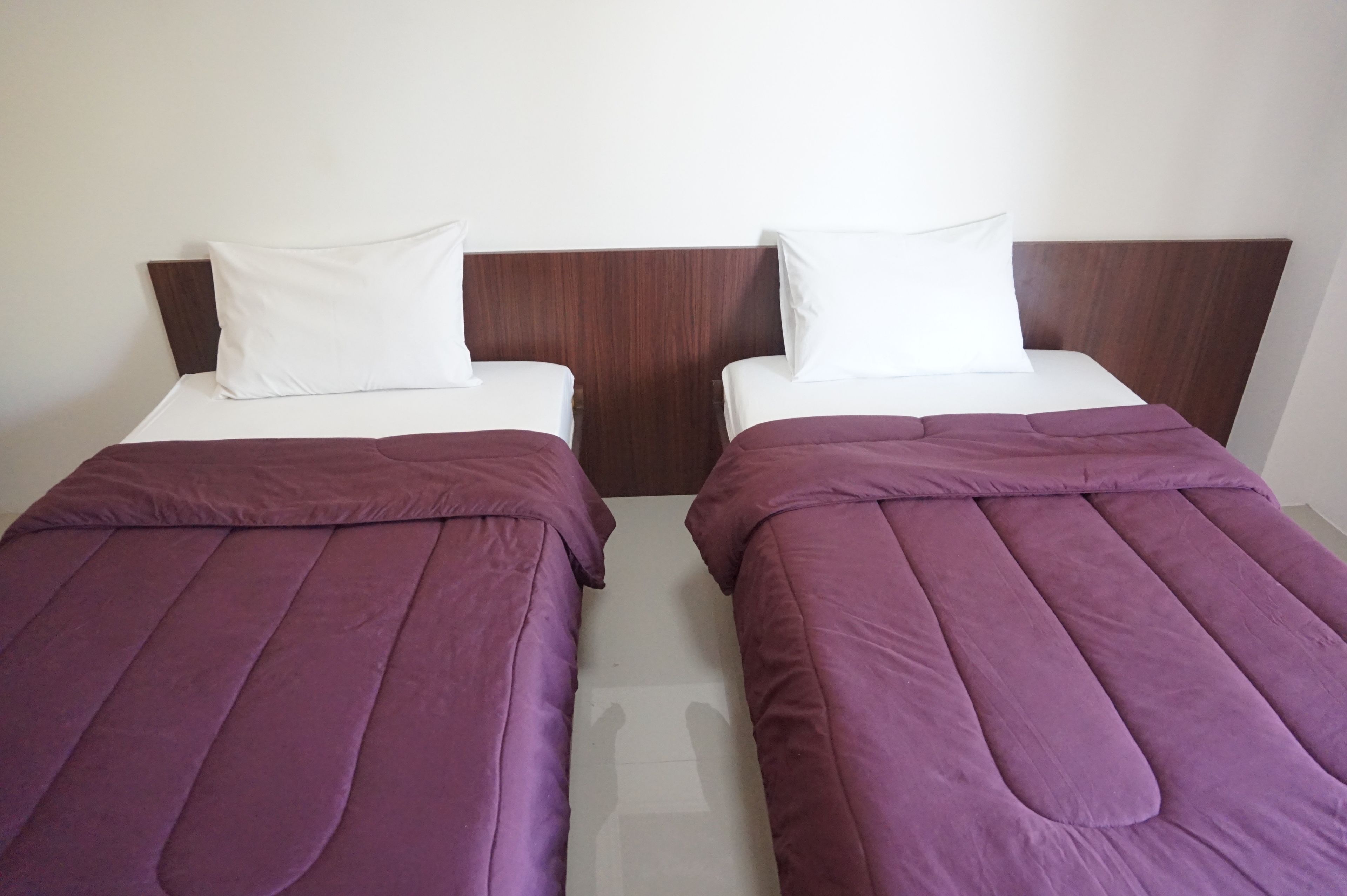 standard twin room | desk, blackout curtains, free wifi