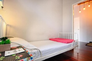 Rollaway beds, free WiFi