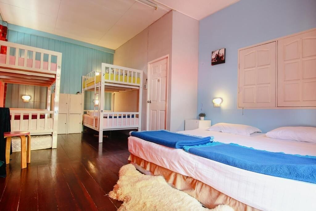 Rollaway beds, free WiFi