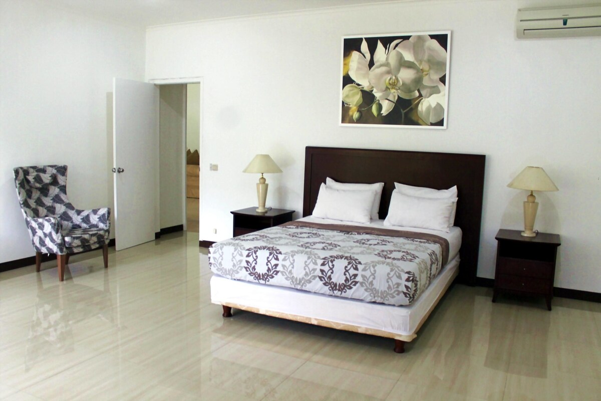 Vila luxo, 4 quartos, piscina particular